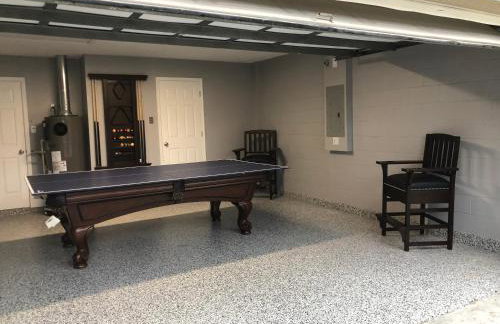 Luxury Retreat with 2 Master Suites Pool & Hot Tub BBQ Pool Table 2 Miles Disney - Foto 64