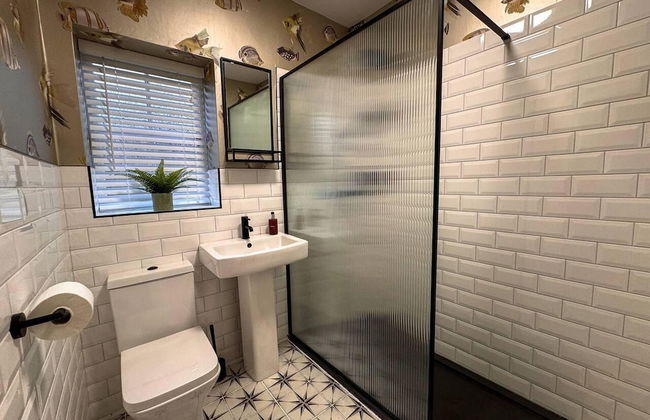 Captivating 3-bed Cottage in Saltaire - Foto 19