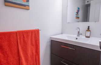 Spacious US Capitol 3BR Apartment with Free Parking - Foto 17