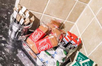 3Bedroom EnSuite SofaBed Sleeps upto 6 Contractors Families Long or Short Stay Free Parking WIFI - Foto 8