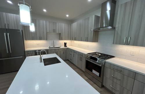 912 Brand New Spacious Tonwhome 3br 3ba sleeps 9 - Foto 12