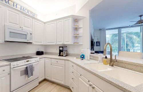 REGATTA AT VANDERBILT BEACH III #204 - Photo 27