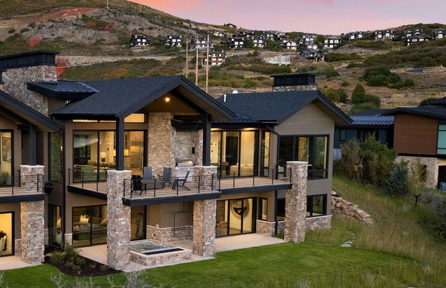 Reflection by Avantstay Sleeps 18 + Lake Views Hot Tub + Game Room - Foto 52