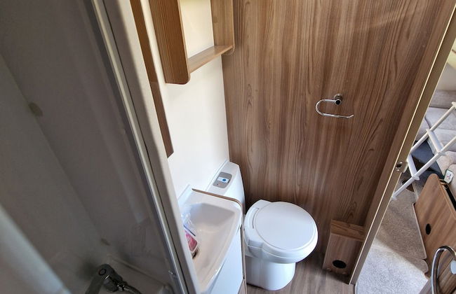 Brand new Touring Caravan Sited all Setup Ready - Photo 10