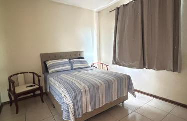 Apto 2 quartos aconchegante e calmo - Foto 13