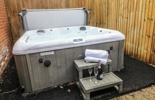 Courtyard View - Photo 24