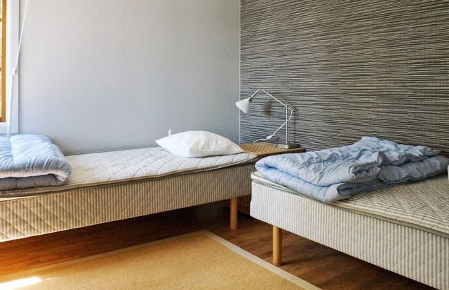 4 Person Holiday Home in Bullaren - Foto 6