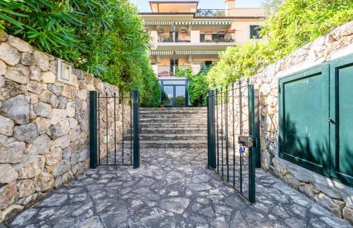 GuestHost - Piana di Solaro Modern Flat & Swimming Pool - Foto 12