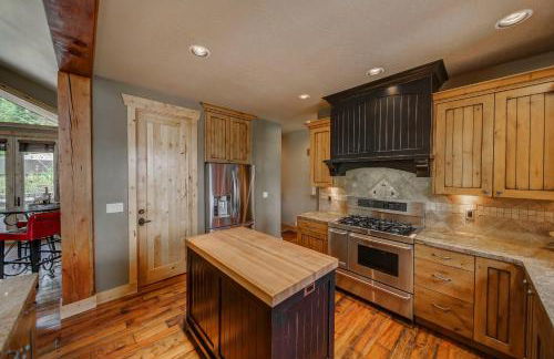 Bear Discovery Custom Tamarack Estate Home by Casago McCall - Donerightmanagement - Foto 63