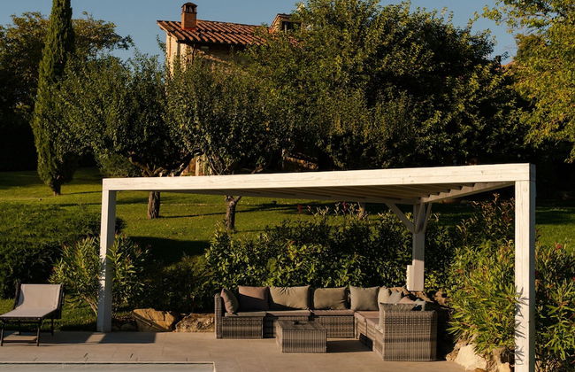 Villa in Tuscany With Pool & Panoramic Views - Photo 40