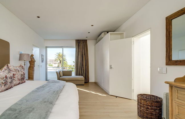 Six Bedroom Holiday Villa on Three Levels w Pool Silvertree - Foto 3