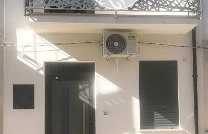 Nel borgo di Capri Leone - Foto 5