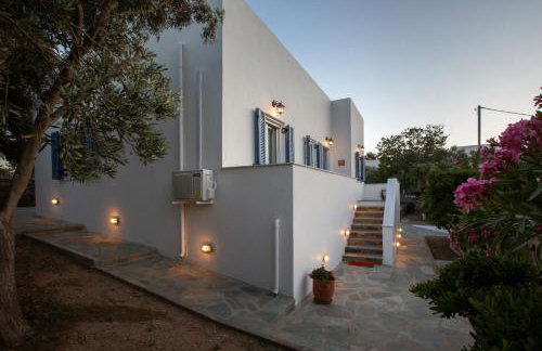 Ruby's summer house with spacious garden and free parking - Foto 41