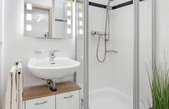 Zwei Zimmer Wohnung im Stadtzentrum mit Tiefgaragenplatz - Foto 24