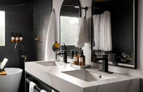 Riverside Rose Cabin: Luxe*LogCabin*MtnView*Sleeps12*Secluded*Shenandoah - Foto 15