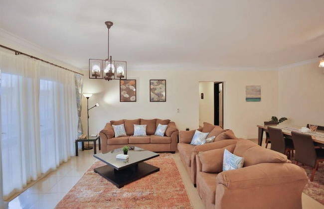 Parkside boutique 3 bedroom apartment - Foto 9