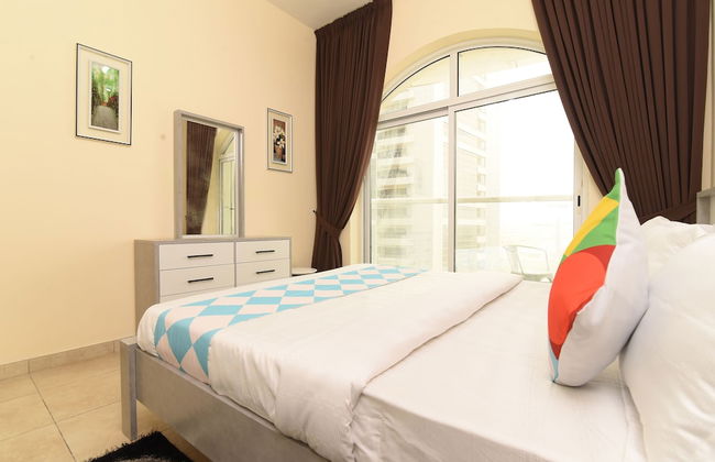 OYO Home 2351BHK Capitol Tower DIC - Photo 5