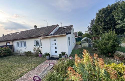 Séjour détente et confort au calme d une impasse - Foto 8