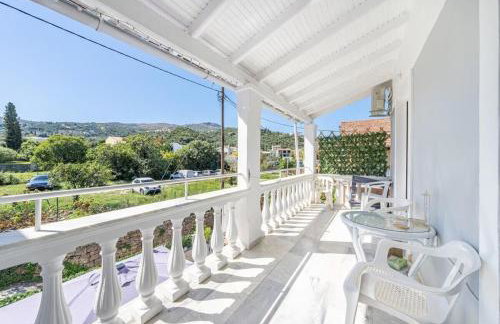Donna's Luxury home in Kassiopi with Pool 300m to Sea - Photo 18
