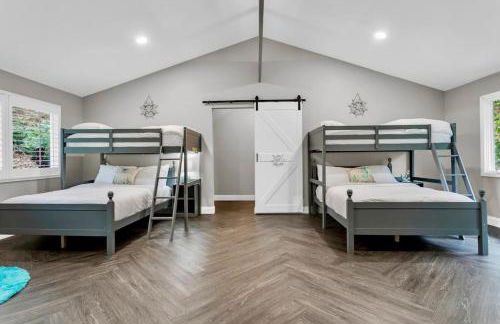 Lakefront, Saltwater Pool, Backyard Oasis, Private Dock, Home Gym - Foto 33