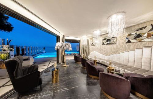 Posh Residence Luxury Suites - Photo 9