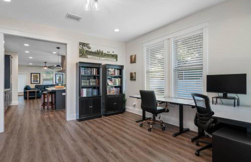 Luxury Stay Heated Pool and Hot Tub Fenced Yard - Foto 31