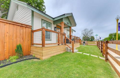 2 Mi to Dtwn Chic Waco Studio with Fire Pit! - Foto 25