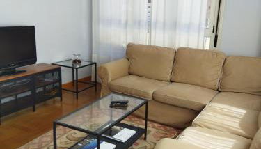 Céntrico apartamento Oviedo Parking y wifi gratuitos Admite mascotas - Foto 2