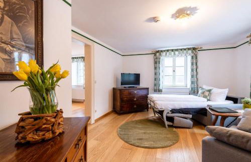 Wald Apartments bei Schlossgaststätte Hohenberg - Seeshaupt, südlicher Stanberger See, kostenfrei Parken, Ladestation für Auto und Fahrad, WLAN, Natur pur - Foto 13