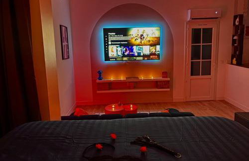 Appartement Thème Années 60' l Baignoire Jets l Clim l Netflix - Foto 22
