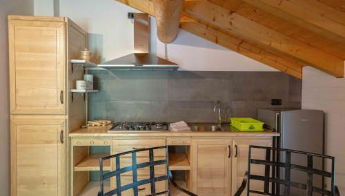 Cozy Stone Chalet Surrounded by Nature Samolaco - Foto 3