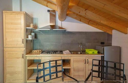 Cozy Stone Chalet Surrounded by Nature Samolaco - Foto 3