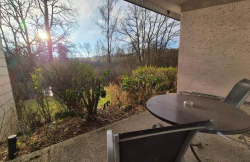 NaturBlick am Rothaarsteig neue moderne Ferienwohnung mit 2 Badezimmern 2 Küchen inklusive Highspeed Internet Flatrate 2x XXL Boxspringbett 2x Terrassen und 2x PKW Parkplätze 10 Minuten bis Willingen Ideal für Touristen und Geschäftsleute mit MWStRechnung - Foto 17