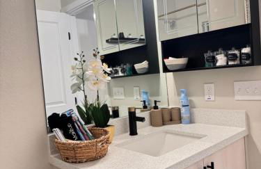 Luxe of Haven - 2bed with office and free parking - Photo 29