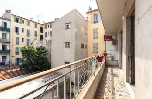 Beautiful & spacious 2 bed Apt near Nice Center - Photo 20