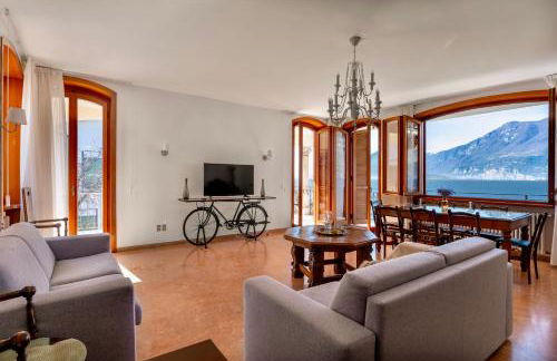 Lakefront Villa Elena by GardaDoma - Foto 9