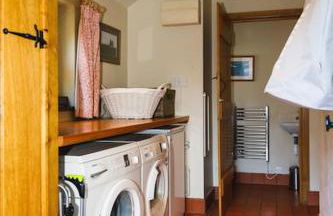 Converted Buttery Cottage in Pembrokeshire - Photo 14