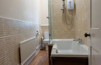 Station Road Stays - Photo 9