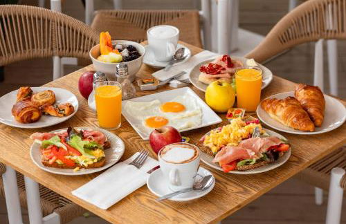 Bristol Sunset Beach - Holiday Apartments - Photo 14