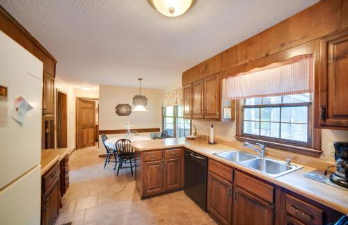 Dayton Home with Pool and Deck on 37 Private Acres! - Foto 12