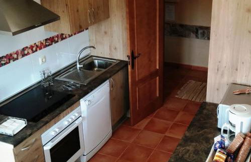 Cottage in Navas de Estena with Pool & Jacuzzi - Photo 40