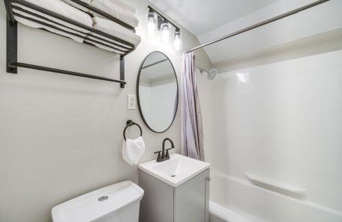 2 Mi to Lake Erie Home with Yard in Euclid! - Foto 18