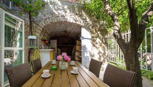 Lovely Mediterranean Home near Beach with Private Open & Covered Terrace - Foto 1