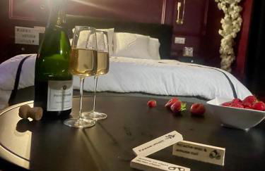 Suite romantique avec Balneo et jeux coquins - Foto 12