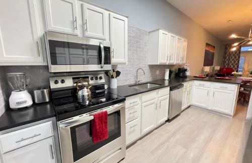 Stay at Steuben Hot Tub Remodeled Home - Foto 3