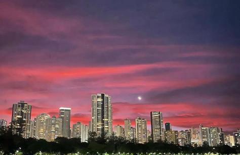 Quarto com cama de casal bem aconchegante - Foto 21