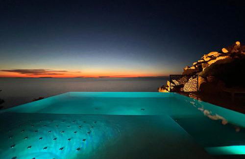 Luxury Villa with unmatched view and Sea-Fall Pool - Foto 4