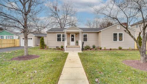 Walk to Leesburg Historic District Family Retreat - Foto 4