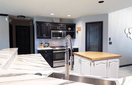 Your Family’s Home Away from Home w/ No Extra Fees - Foto 24