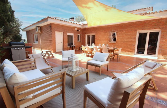 Tess Villa Olmos in M Laga - Foto 25